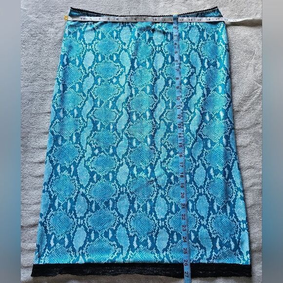 Vintage Y2K Xhilaration Bright Blue And Black Snake Print Lace Skirt Medium - Picture 6 of 6
